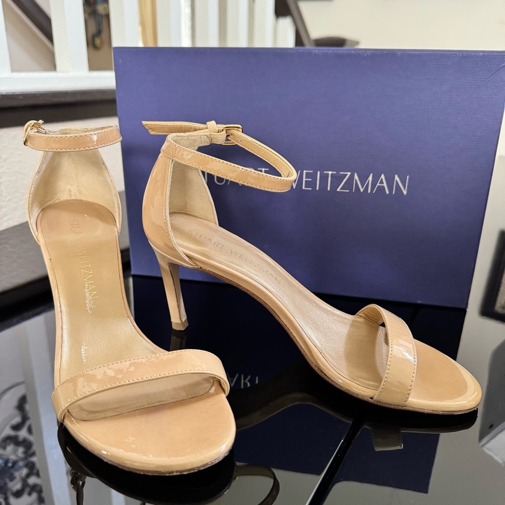 Stuart Weitzman Nunakedstraight Beige Strap Heel Size 6 M
